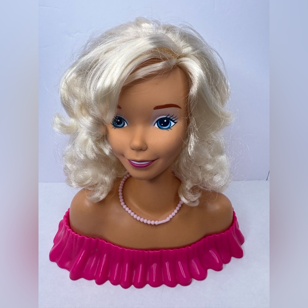 Vintage Barbie Styling Head Make Me Pretty Barbie